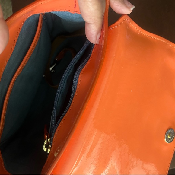 Dooney & Bourke Crossbody Handbag and Wallet - Picture 5 of 6